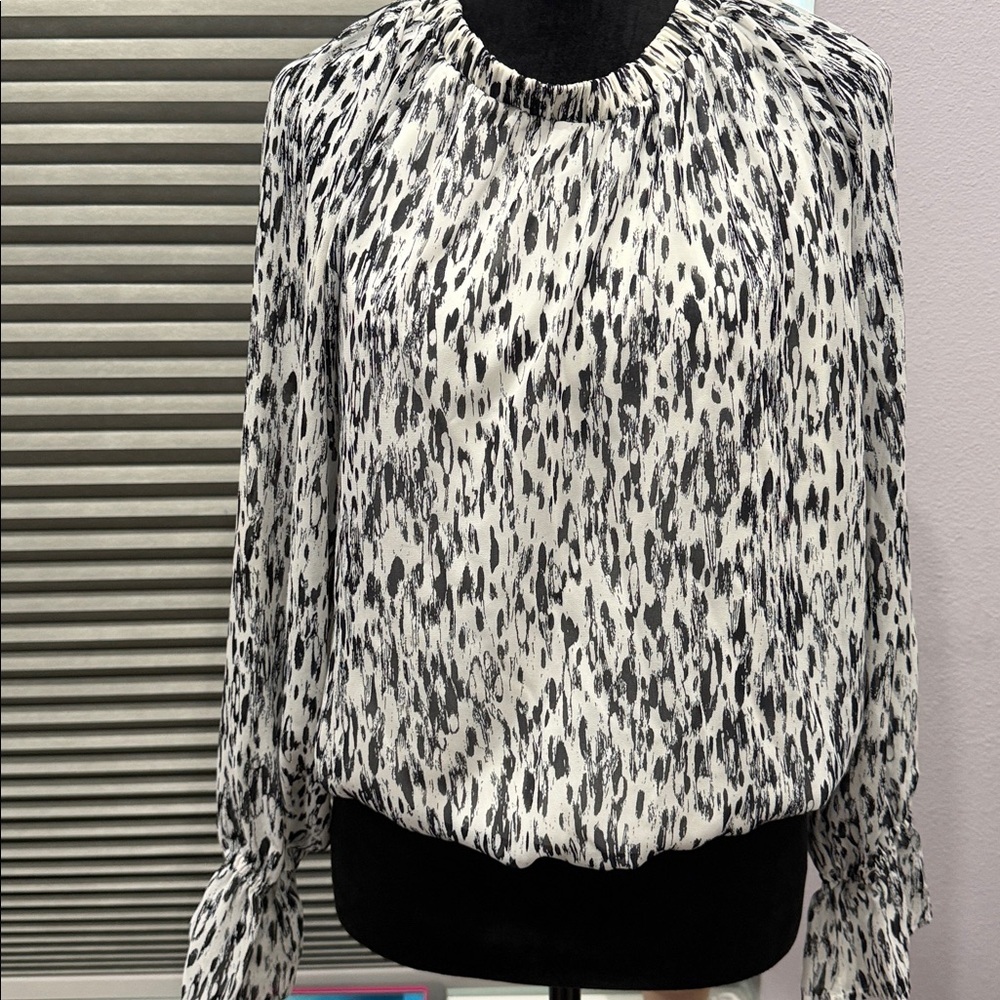 Nine West Monochrome Patterned Blouse